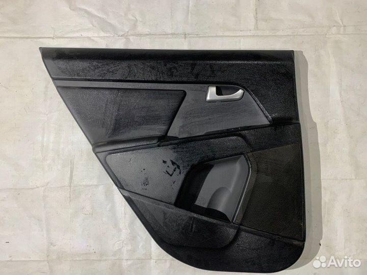 Обшивка двери задняя левая Kia Sportage 3 SL