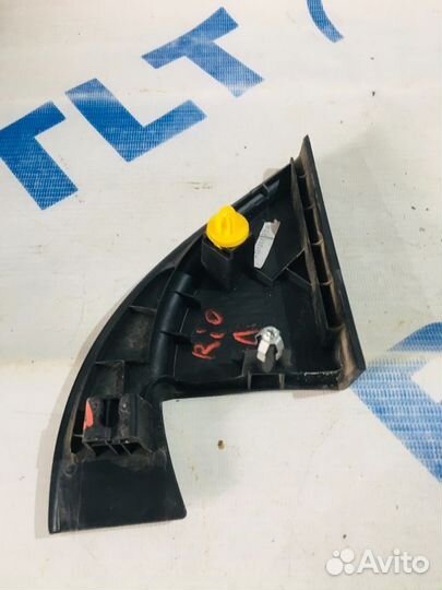 Уголок зеркала внутренний KIA RIO 3 1.6 мт седан