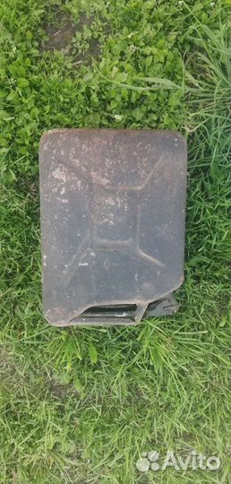 Канистра 20 литров железная