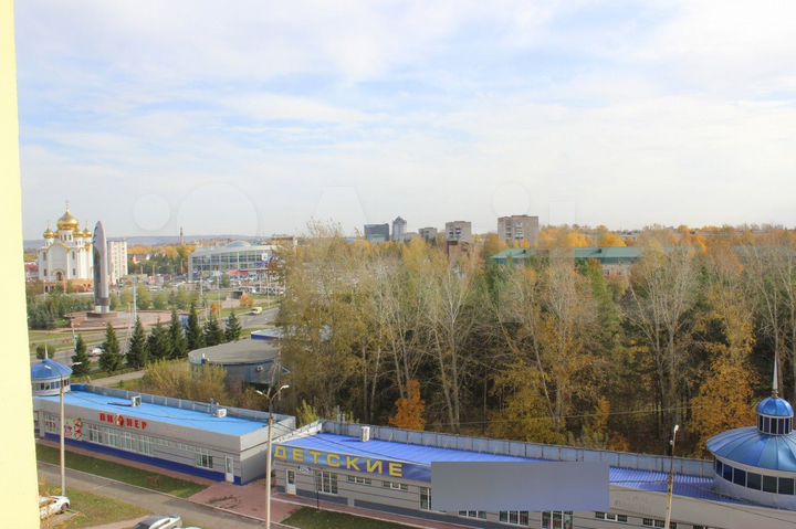 2-к. квартира, 57 м², 3/9 эт.