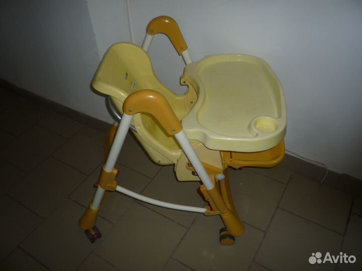 Стул для кормления ребёнка