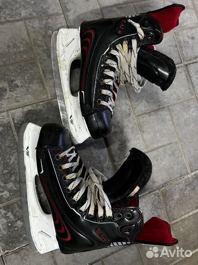 Коньки хоккейные