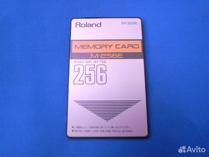 Roland SN-R8 и M-256-E Карты звуков и памяти