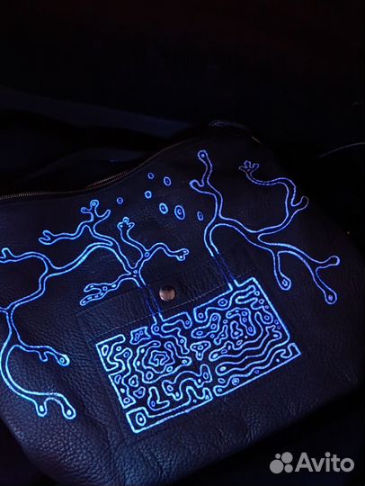 Кожаная сумка, ручная роспись светящимся узором