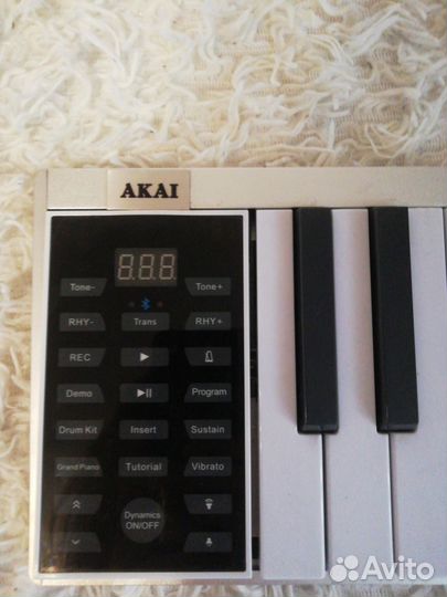 Продам цифровое фортепиано