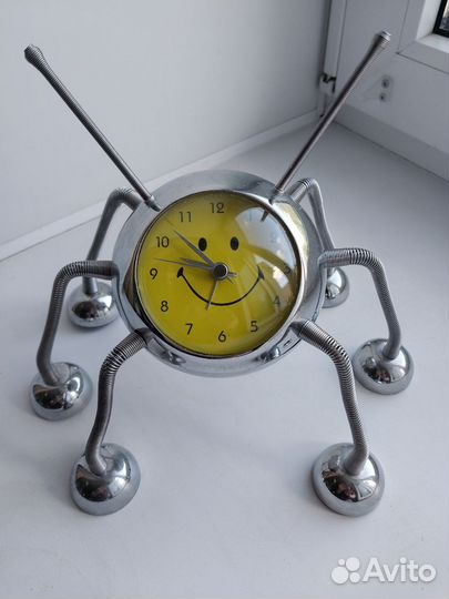 Будильник часы