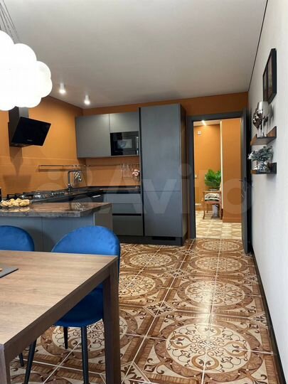 2-к. квартира, 83 м², 3/5 эт.