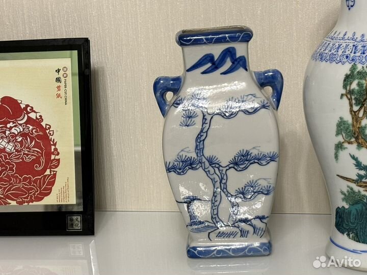 Вазы Китай Азия белые с синим