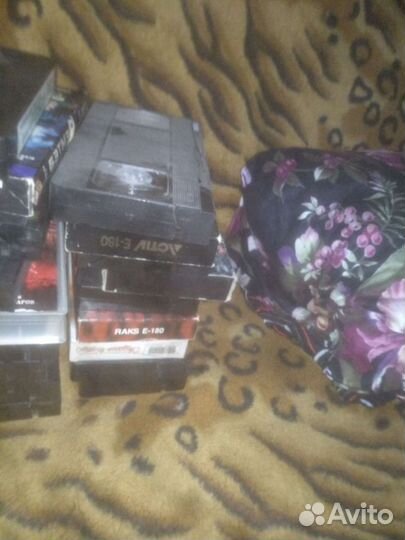 Видеокассеты