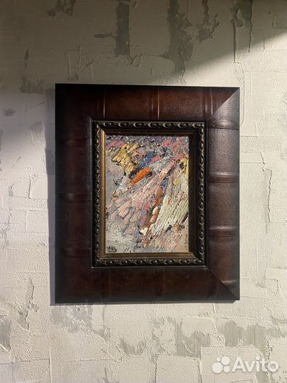 Абстрактная картина в рамке