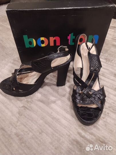 Босоножки женские 38