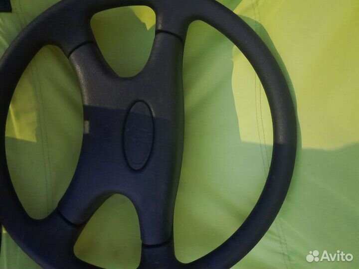 Продам руль от новой нивы
