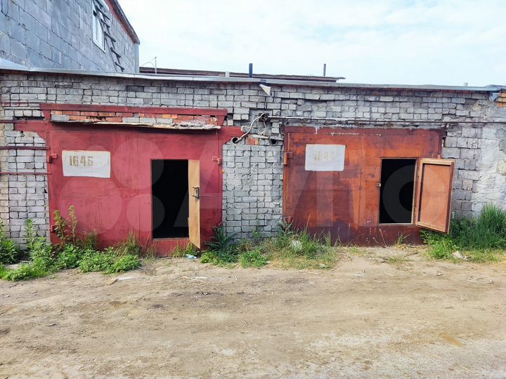 Гараж, > 30 м²