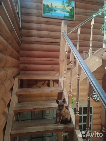 Лестница деревянная межэтажная, б/у, комплект