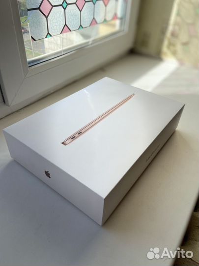 Macbook Air 13(2020), 8/256, GPU 7-core