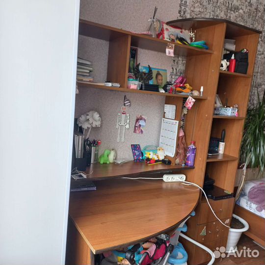 Компьютерный стол