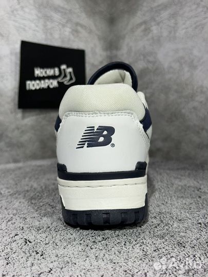 Женские кроссовки New Balance 550