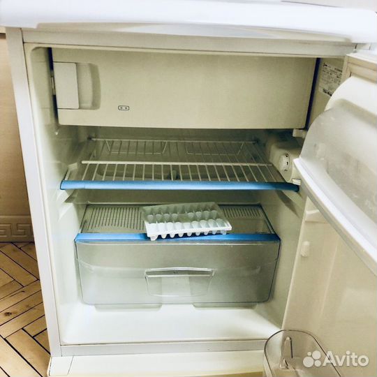 Холодильник Indesit