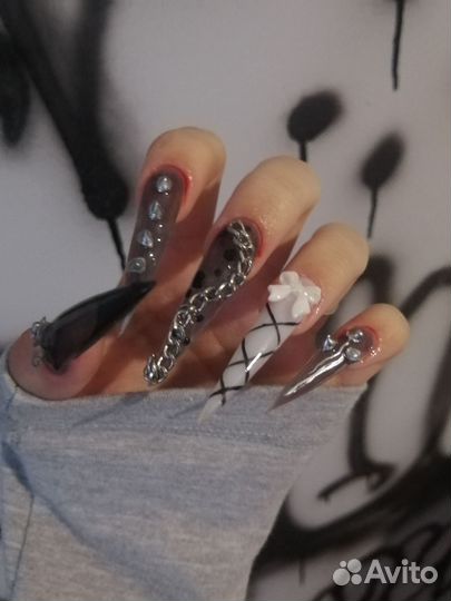 Крейзи маникюр