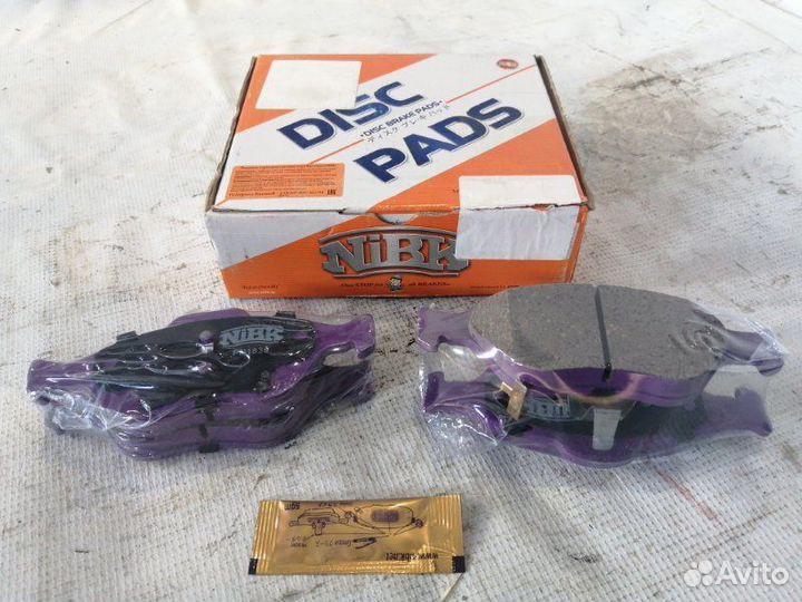 Колодки тормозные передние Toyota Yaris