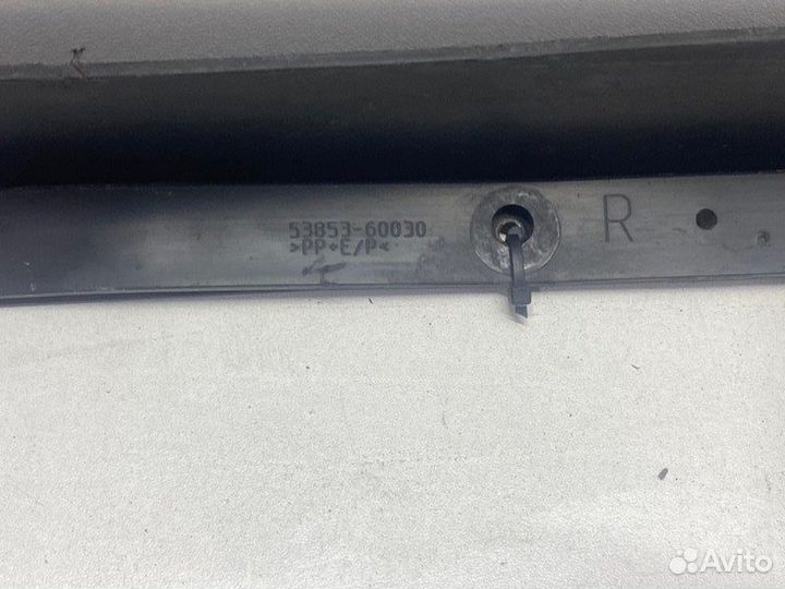 Брызговичок передний правый Lexus Lx 570 2015-2021