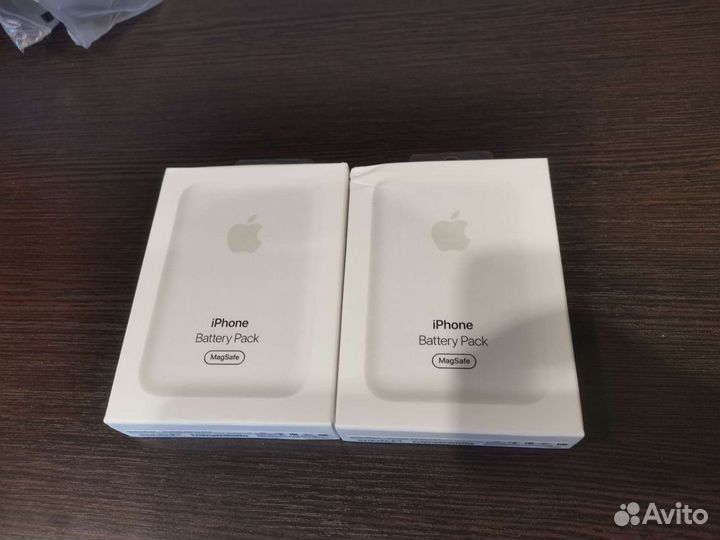 Magsafe battery pack