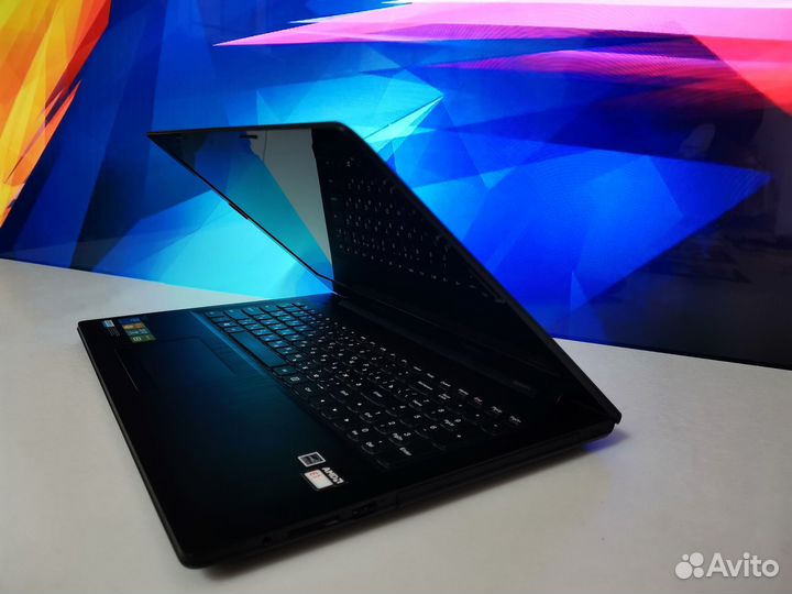 Как новый 8 гиговый Lenovo на SSD 256