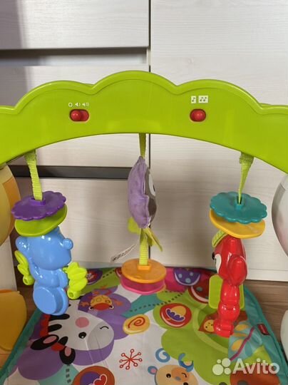 Развивающий коврик