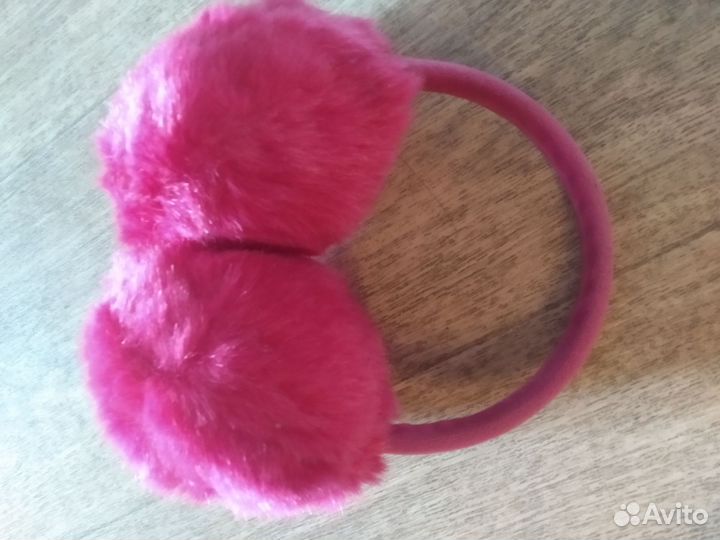 Меховые наушники новые