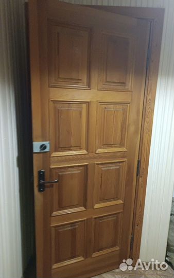 Дверь входная массив