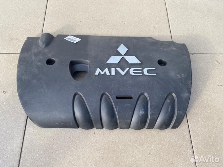 Декоративная крышка двигателя Mitsubishi Lancer 10