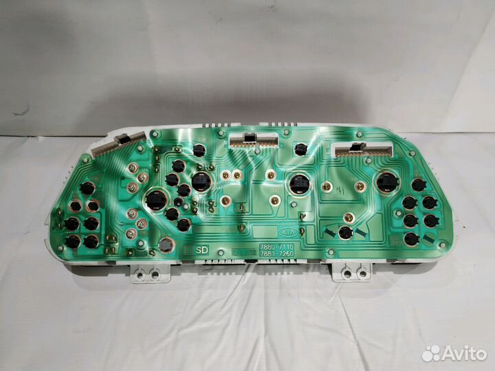 Kia Spectra панель приборов автомат АКПП