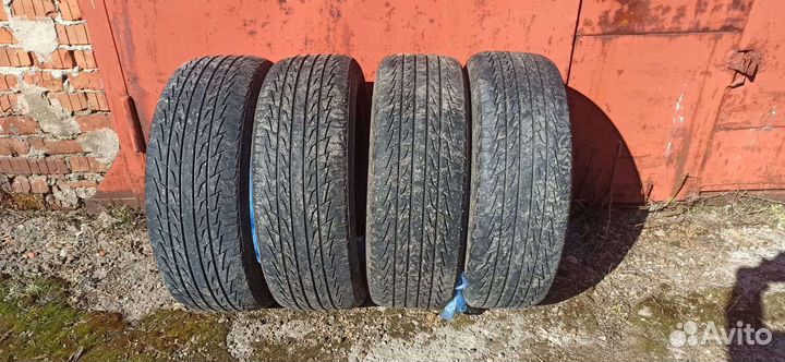 Pirelli Carrier 225/60 R18