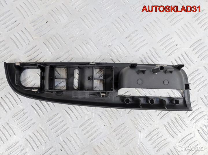 Накладка ручки внутренней VW Golf 5 1K4868049C