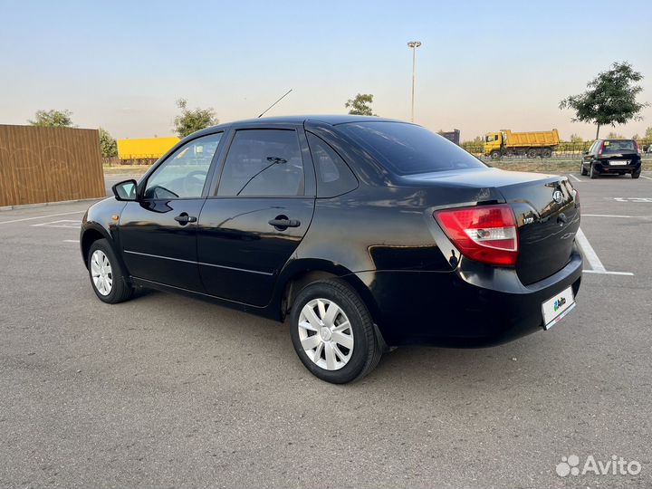 LADA Granta 1.6 МТ, 2014, 150 000 км