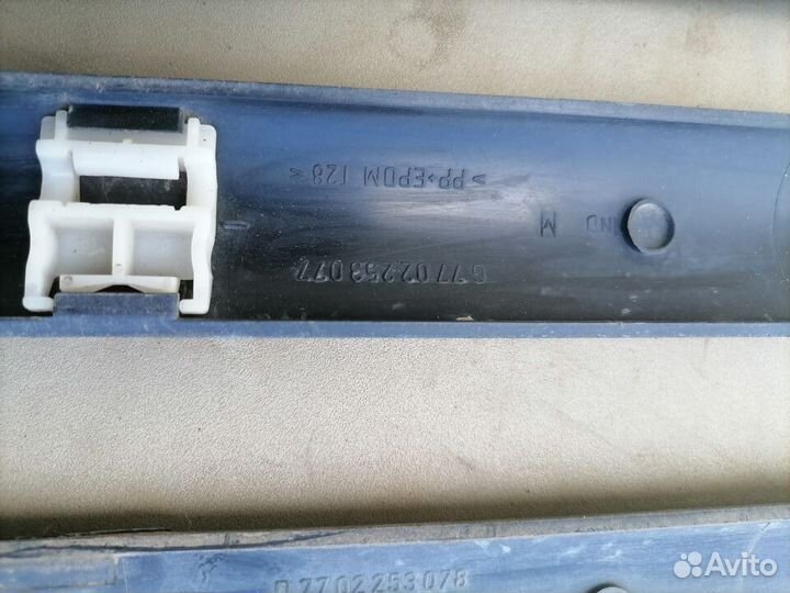 Молдинг двери Renault 19 1992-2002