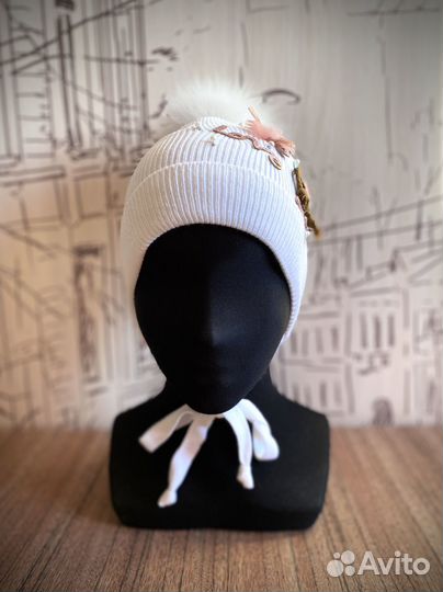 Новые зимние шапочки с натур. помпоном для девочек