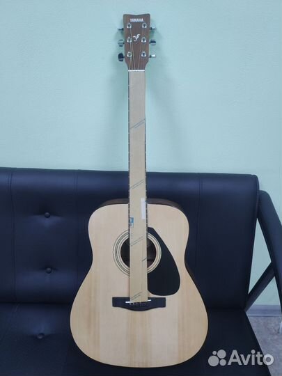 Акустическая гитара yamaha f310 новая + чехол