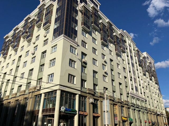 2-к. квартира, 70 м², 2/10 эт.