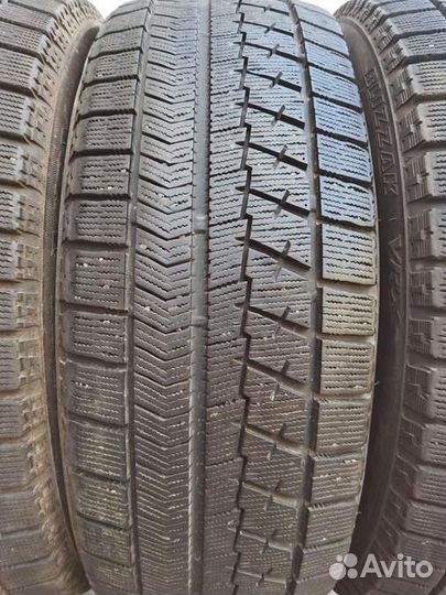 Bridgestone Blizzak VRX 215/55 R17 102H