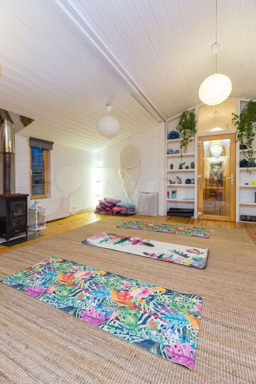 Дом 100 м² на участке 90 сот.