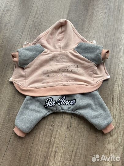 Комбинезон для маленькой собаки