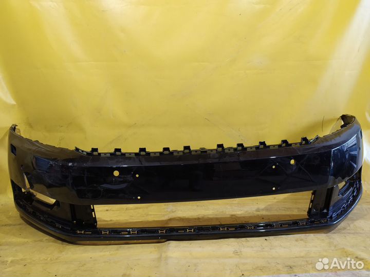 Бампер передний VW Passat B7 Фольксваген пассат
