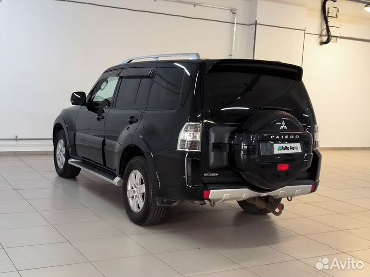 Mitsubishi Pajero 3.2 AT, 2010, 254 993 км