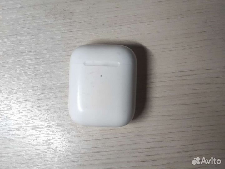 Беспроводные наушники apple airpods