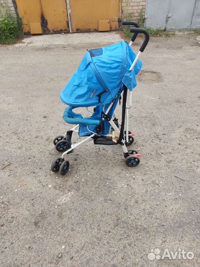 Прогулочная коляска трость