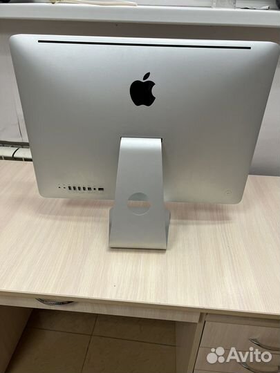 Apple iMac 21.5