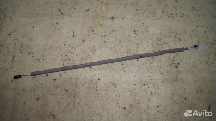 Трос замка двери FR BMW 520i F11