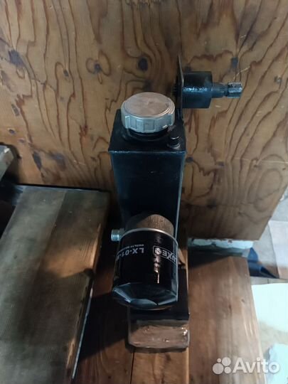 Масляный бак с масленным фильтром