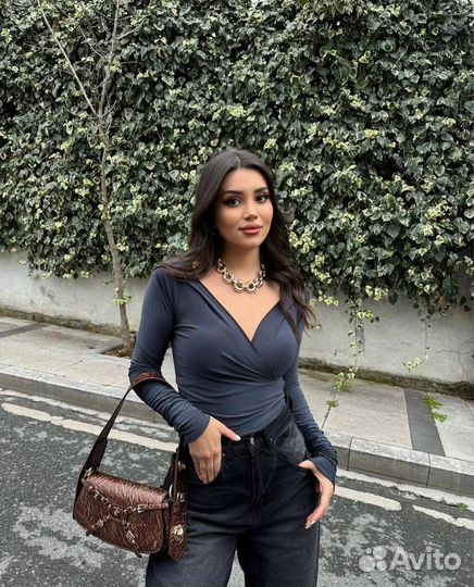 Лонгслив с капюшоном женский 42 44